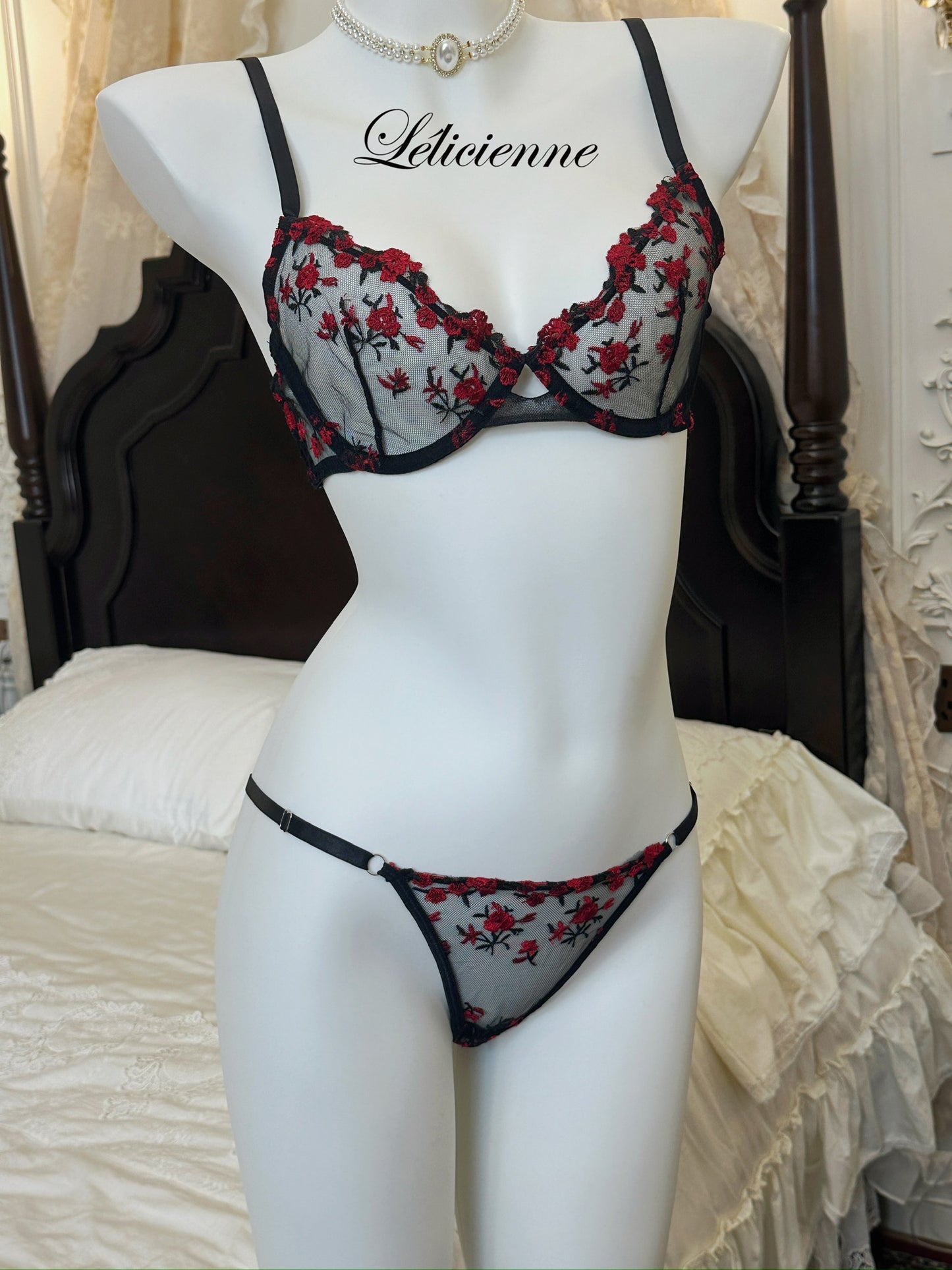 Rosette Bra Set Black/Red